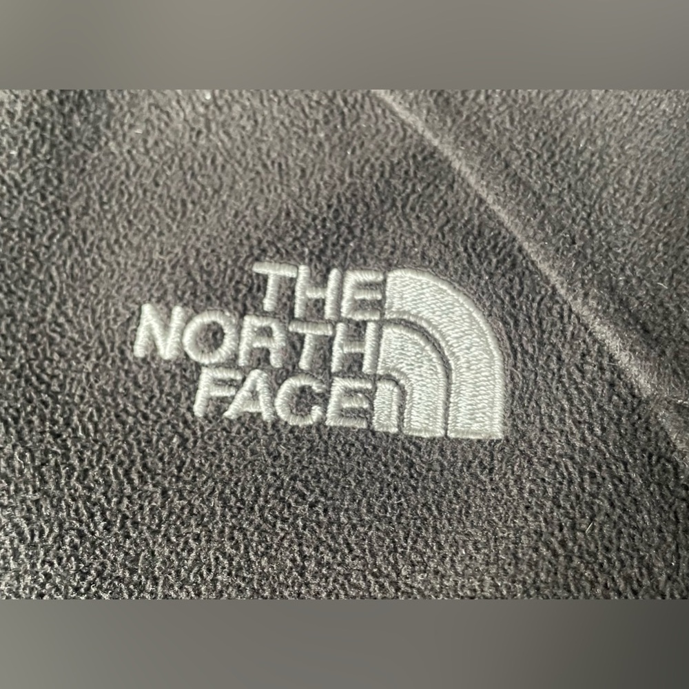 ❄️🐧Black North Face Windwall shell jacket Womens size medium - Picture 10 of 10